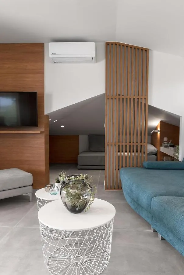 Апартаменты Pola'S Loft Иериссос